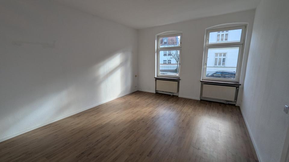 Erdgeschoßwohnung Burg - 3 Zimmer, 72 m&sup2;, 468&euro; | Angebot:26040045