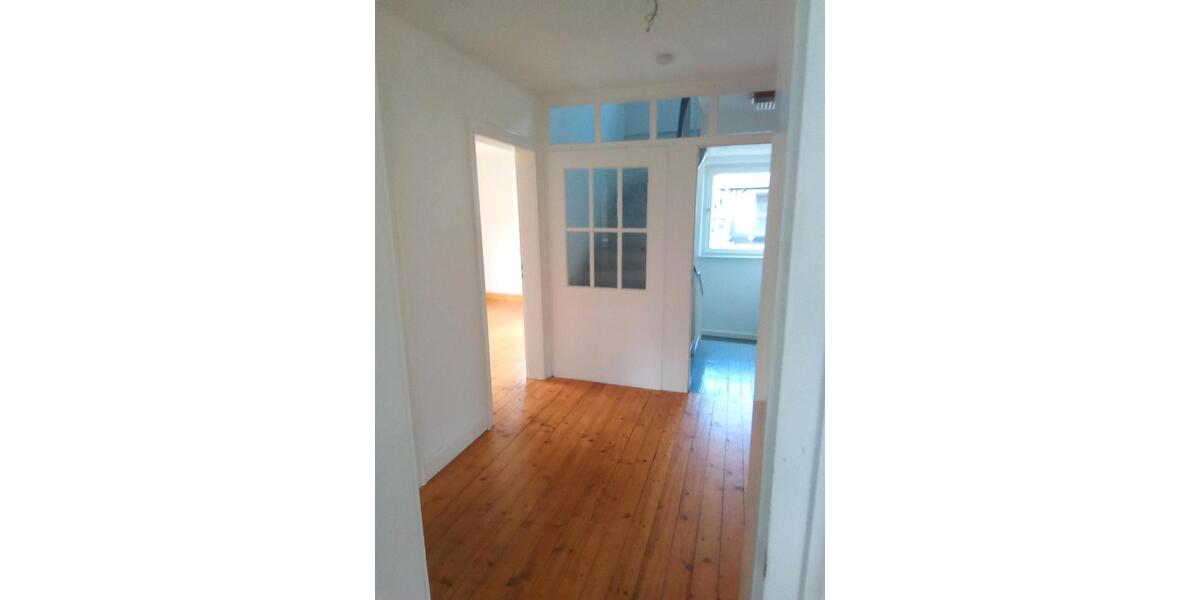 Etagenwohnung Bad Berleburg - 3 Zimmer, 70 m&sup2;, 400&euro; | Angebot:26534193