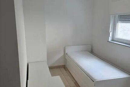 Wohnen auf Zeit Göppingen - 4 Zimmer, 15 m&sup2;, 400&euro; | Angebot:25999883