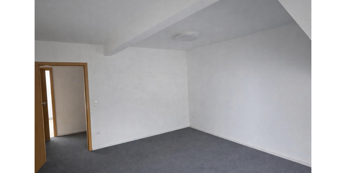 Dachgeschoßwohnung Hemer - 1 Zimmer, 50 m&sup2;, 400&euro; | Angebot:24712258