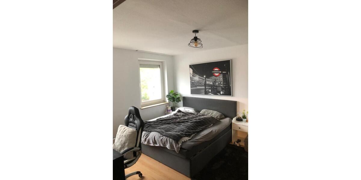 Ihr neues Zuhause in Cadolzburg: Helle, charmante 2-Zimmer-Wohnung mit Einbauküche & Garage 2 zimmer