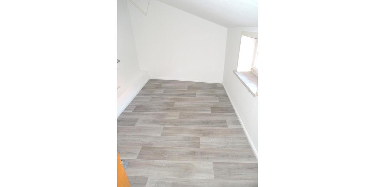 Dachgeschoßwohnung Northeim - 2 Zimmer, 65 m&sup2;, 430&euro; | Angebot:25143289