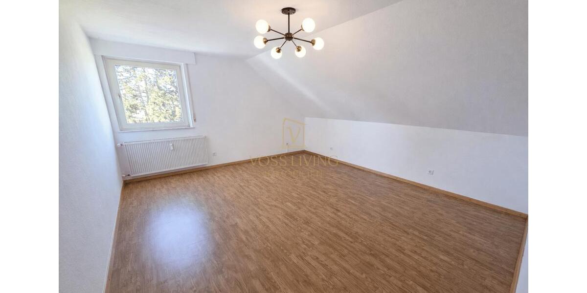 Dachgeschoßwohnung Karben - 2 Zimmer, 72 m&sup2;, 790&euro; | Angebot:25379911
