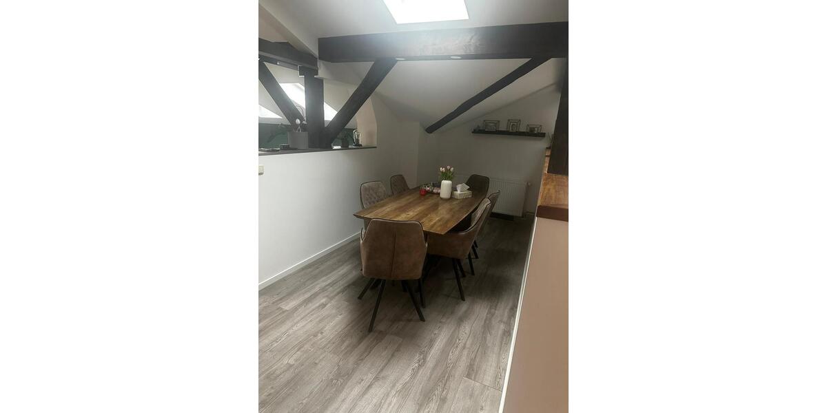 Dachgeschoßwohnung Bitterfeld-Wolfen Wolfen - 2 Zimmer, 99 m&sup2;, 1.100&euro; | Angebot:26230973