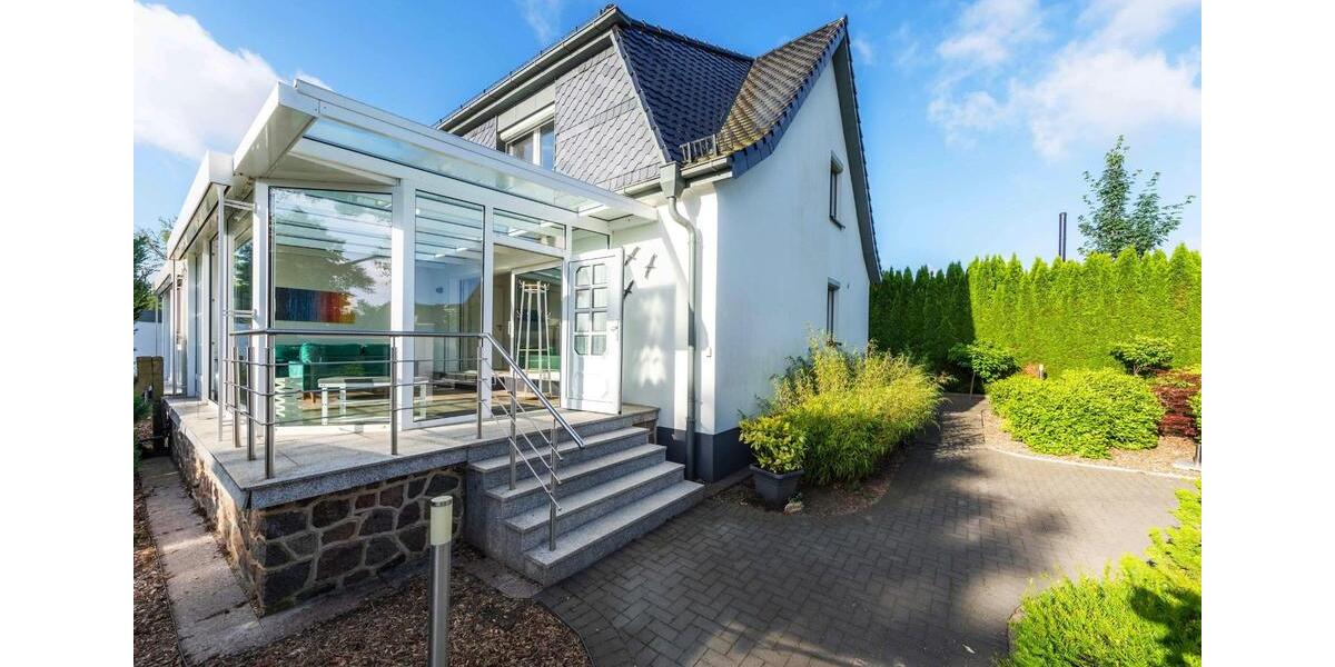 Etagenwohnung Waren (Müritz) - 4 Zimmer, 115 m&sup2;, 1.999&euro; | Angebot:24875366