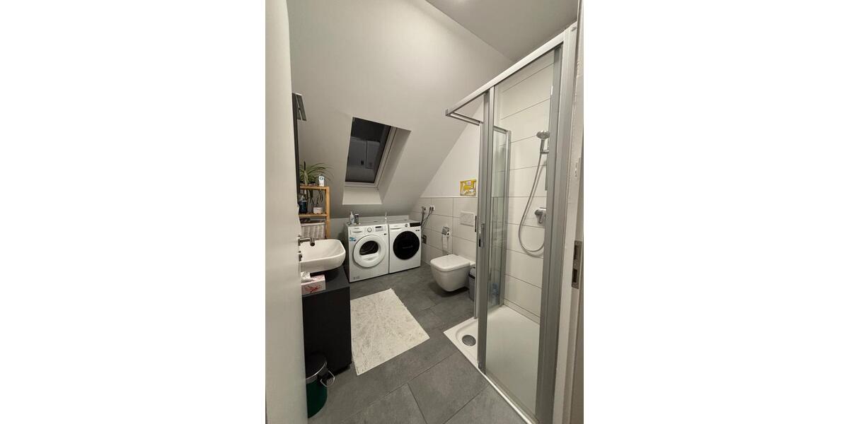 Wohnen auf Zeit Deggendorf - 7 Zimmer, 12 m&sup2;, 420&euro; | Angebot:26324975