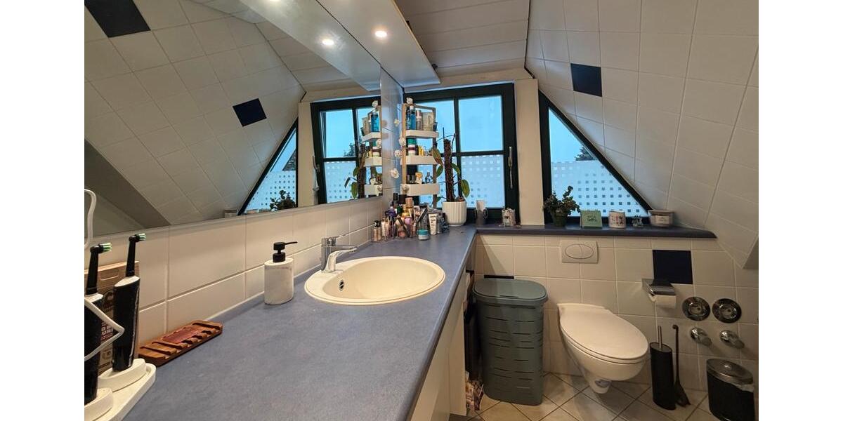 Dachgeschoßwohnung Bielefeld Schildesche - 2 Zimmer, 45 m&sup2;, 550&euro; | Angebot:26048112