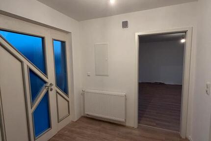Großzügige ca. 95 m² Wohnung (4-Zi.) in Neustadt 4 zimmer