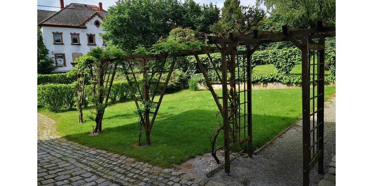 Etagenwohnung Bischofswerda - 2 Zimmer, 70 m&sup2;, 410&euro; | Angebot:25586934