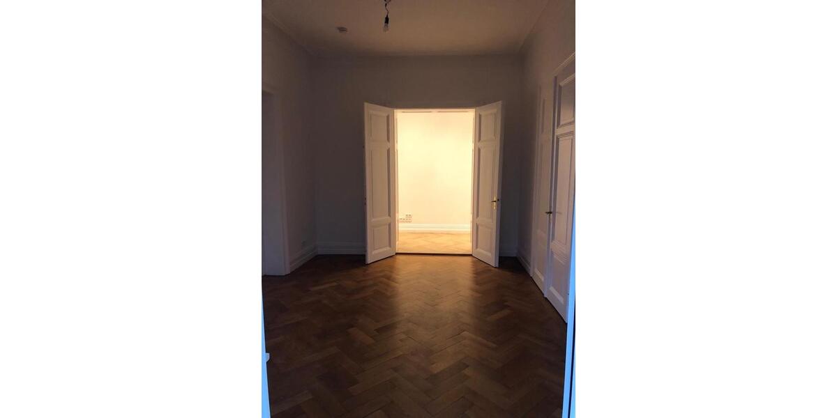 Etagenwohnung Wiesbaden Klarenthal - 5 Zimmer, 125 m&sup2;, 2.200&euro; | Angebot:26404973