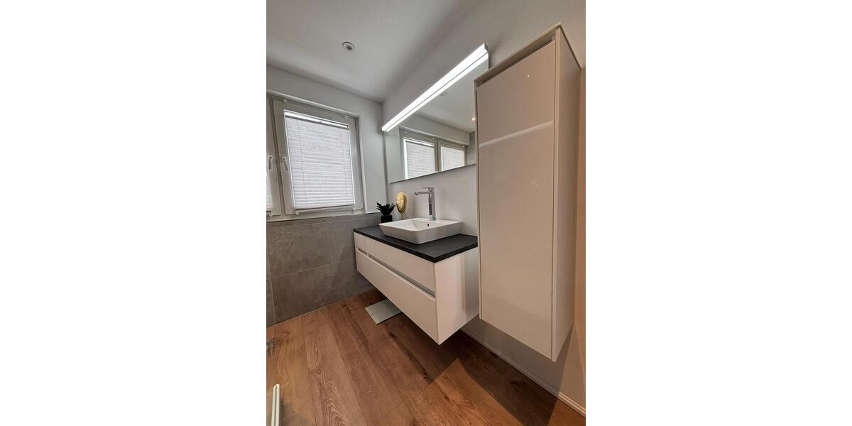 Dachgeschoßwohnung Neunkirchen-Seelscheid Seelscheid - 2 Zimmer, 54 m&sup2;, 690&euro; | Angebot:26312944