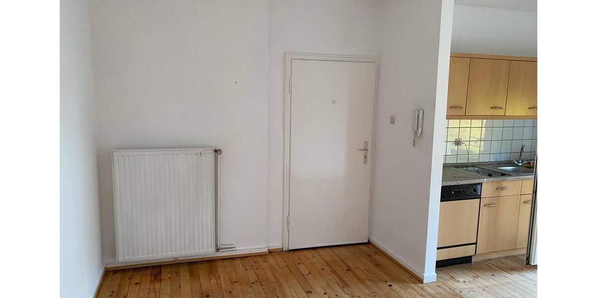 Wohnung (32mw) Alt Saarbrücken - 295€ (kalt) 2 zimmer