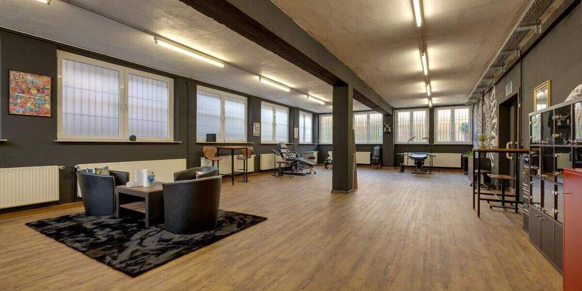 Moderne Gewerbefläche für Büro, Praxis oder Studio - zentrale Lage in Würzburg-Sanderau zimmer