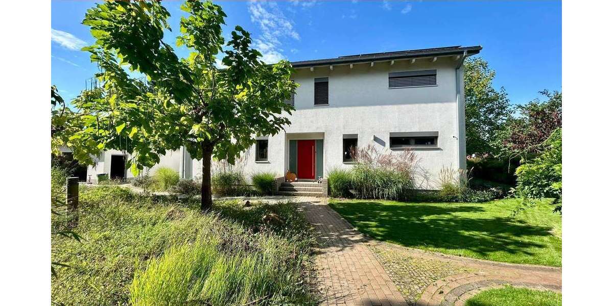 Einfamilienhaus Berlin Spandau - 7 Zimmer, 350 m&sup2;, 4.114&euro; | Angebot:25205499