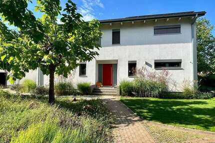 Haus Berlin Spandau - 7 Zimmer, 350 m&sup2;, 4.114&euro; | Angebot:25205499