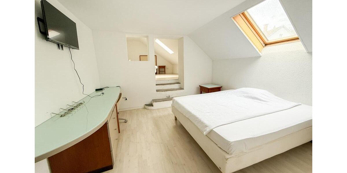 Wohnen auf Zeit Werdohl - 8 Zimmer, 180 m&sup2;, 12&euro; | Angebot:26127807
