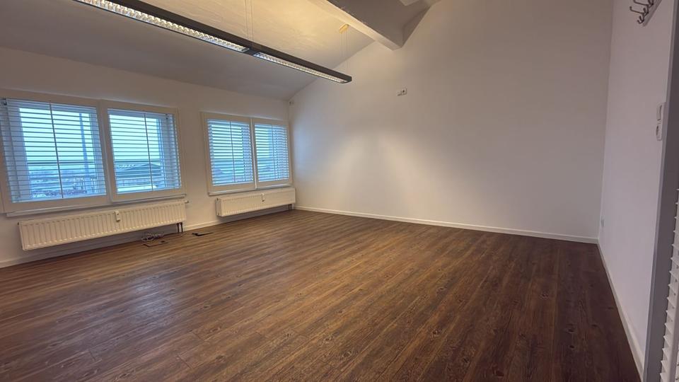 Gewerbeobjekt Kiel Neumühlen-Dietrichsdorf - 390&euro; | Angebot:25628504