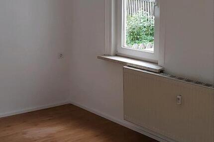 Wohnung Pößneck - 3 Zimmer, 71 m&sup2;, 750&euro; | Angebot:25831421