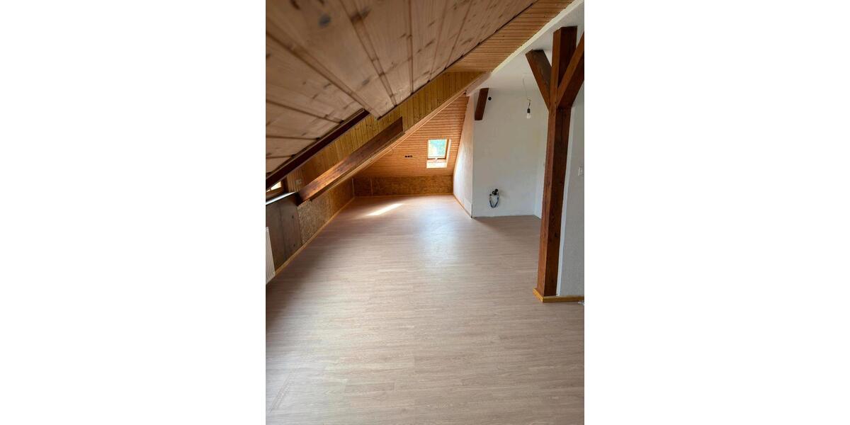 Dachgeschoßwohnung Bebra - 3.5 Zimmer, 69 m&sup2;, 650&euro; | Angebot:26584928