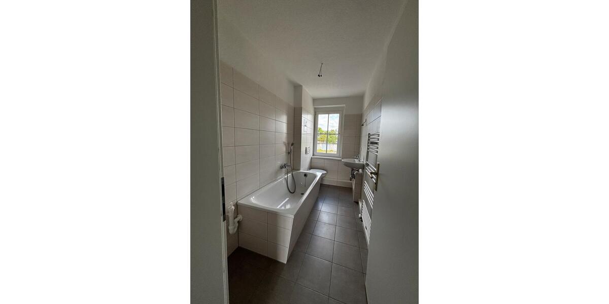Erdgeschoßwohnung Guben - 3 Zimmer, 60 m&sup2;, 650&euro; | Angebot:26675864