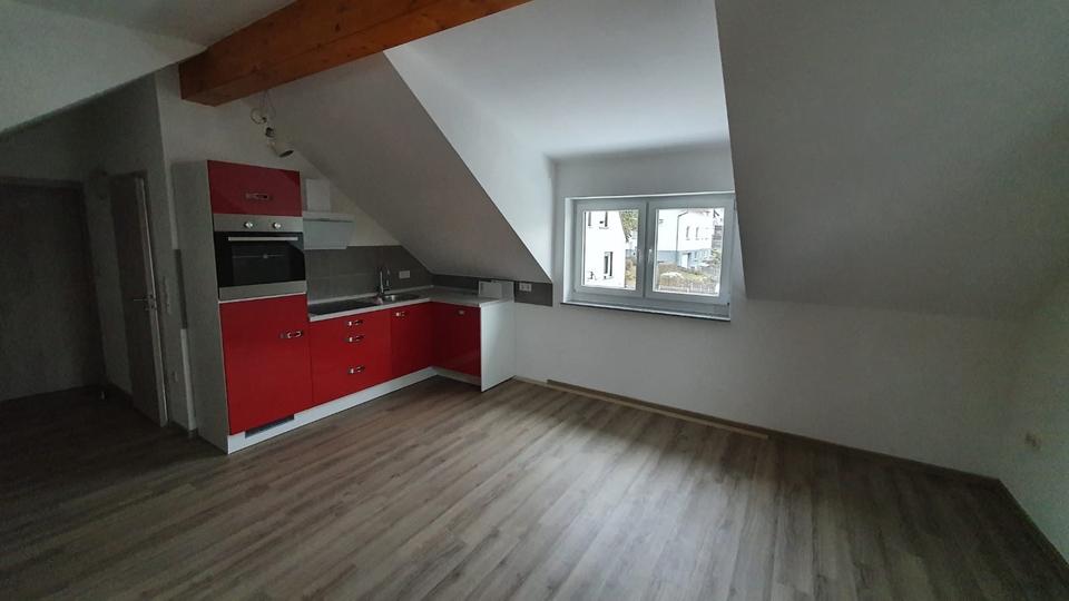 Dachgeschoßwohnung Langgöns - 2 Zimmer, 50 m&sup2;, 600&euro; | Angebot:24819199