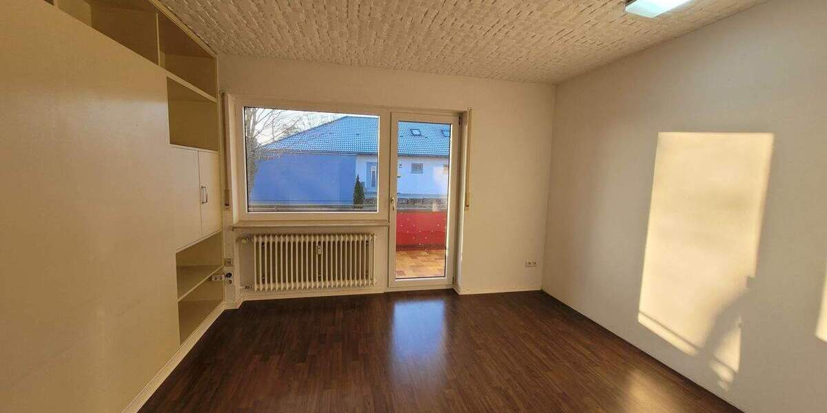 Etagenwohnung Giebelstadt Euerhausen - 4 Zimmer, 113 m&sup2;, 860&euro; | Angebot:24621031