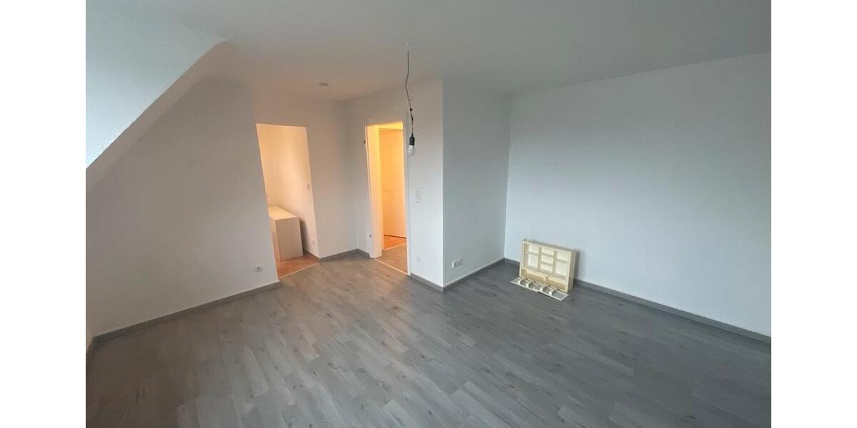 Etagenwohnung Essen Südviertel - 1 Zimmer, 30 m&sup2;, 379&euro; | Angebot:26637433