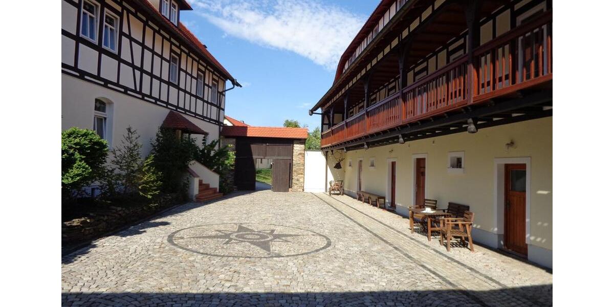 Erdgeschoßwohnung Weida - 4 Zimmer, 103 m&sup2;, 700&euro; | Angebot:25637380