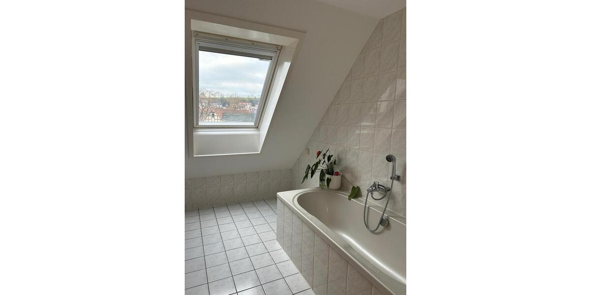 Dachgeschoßwohnung Südeichsfeld - 3 Zimmer, 75 m&sup2;, 500&euro; | Angebot:25432785