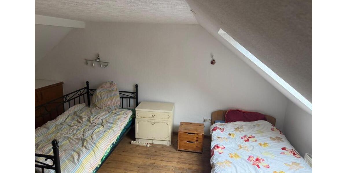 Etagenwohnung Siegburg - 4 Zimmer, 80 m&sup2;, 30&euro; | Angebot:26573031