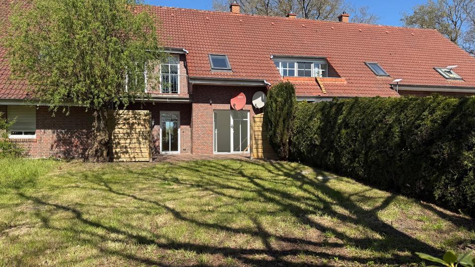Erdgeschoßwohnung Uplengen - 4 Zimmer, 106 m&sup2;, 595&euro; | Angebot:26532141