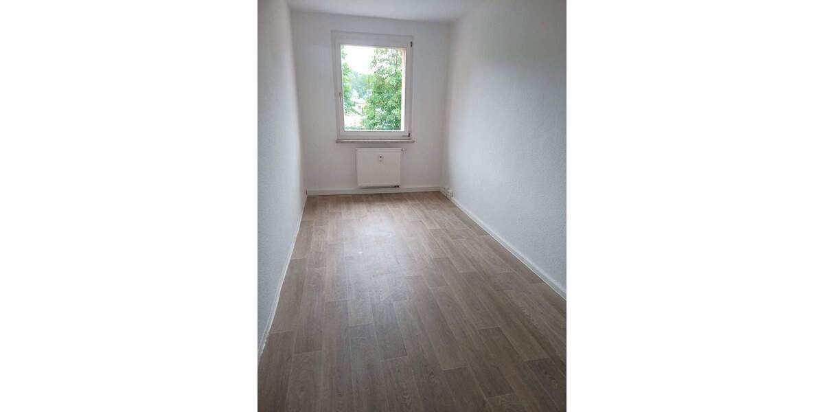 Etagenwohnung Thum - 4 Zimmer, 70 m&sup2;, 470&euro; | Angebot:24482230