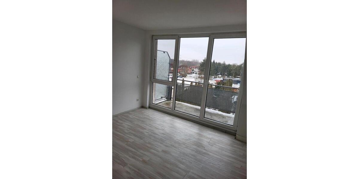 Dachgeschoßwohnung Schwarzheide - 2 Zimmer, 65 m&sup2;, 490&euro; | Angebot:25933852