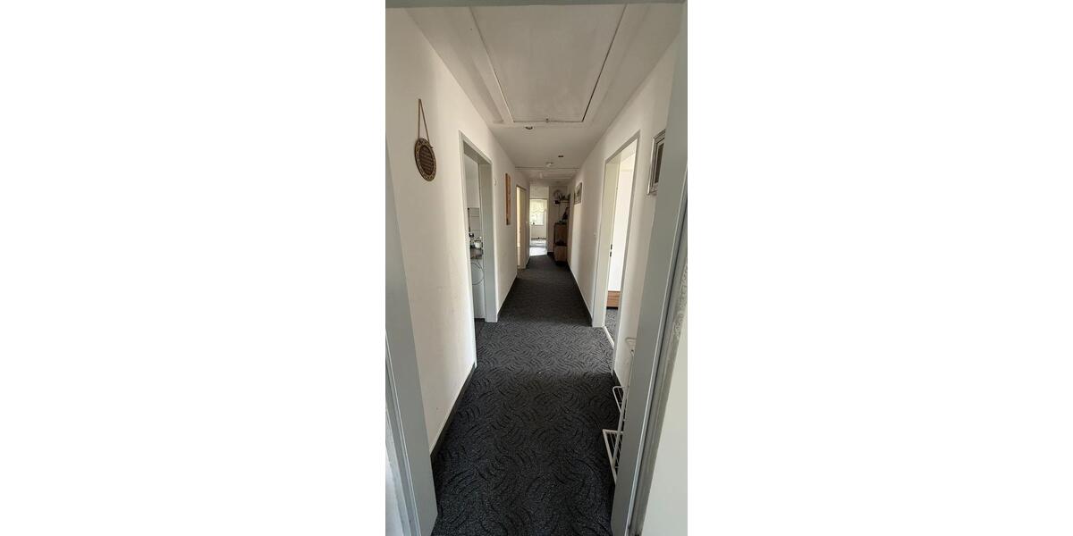 Dachgeschoßwohnung Wiefelstede - 4.5 Zimmer, 130 m&sup2;, 1.550&euro; | Angebot:26196720