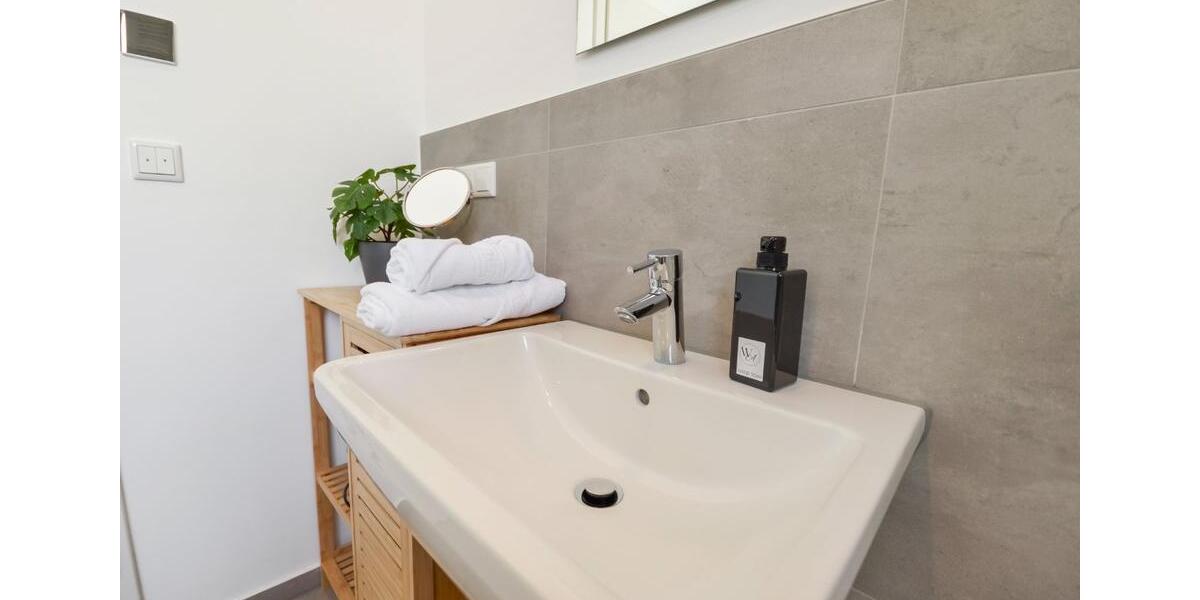 Wohnen auf Zeit Bielefeld Brackwede - 3 Zimmer, 63 m&sup2;, 2.350&euro; | Angebot:25714725