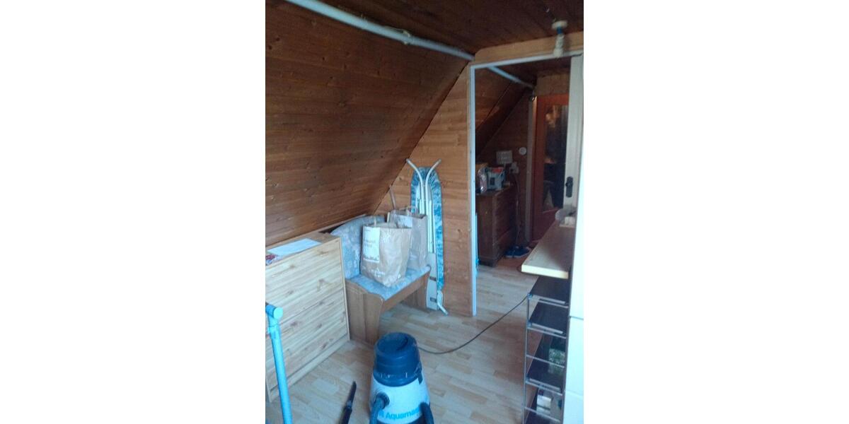 1 Zimmer Wohnung im Dachgeschoss 1 zimmer