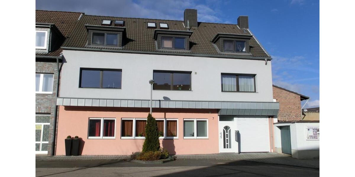 Maisonettenwohnung Erftstadt - 4 Zimmer, 131 m&sup2;, 1.150&euro; | Angebot:25161439