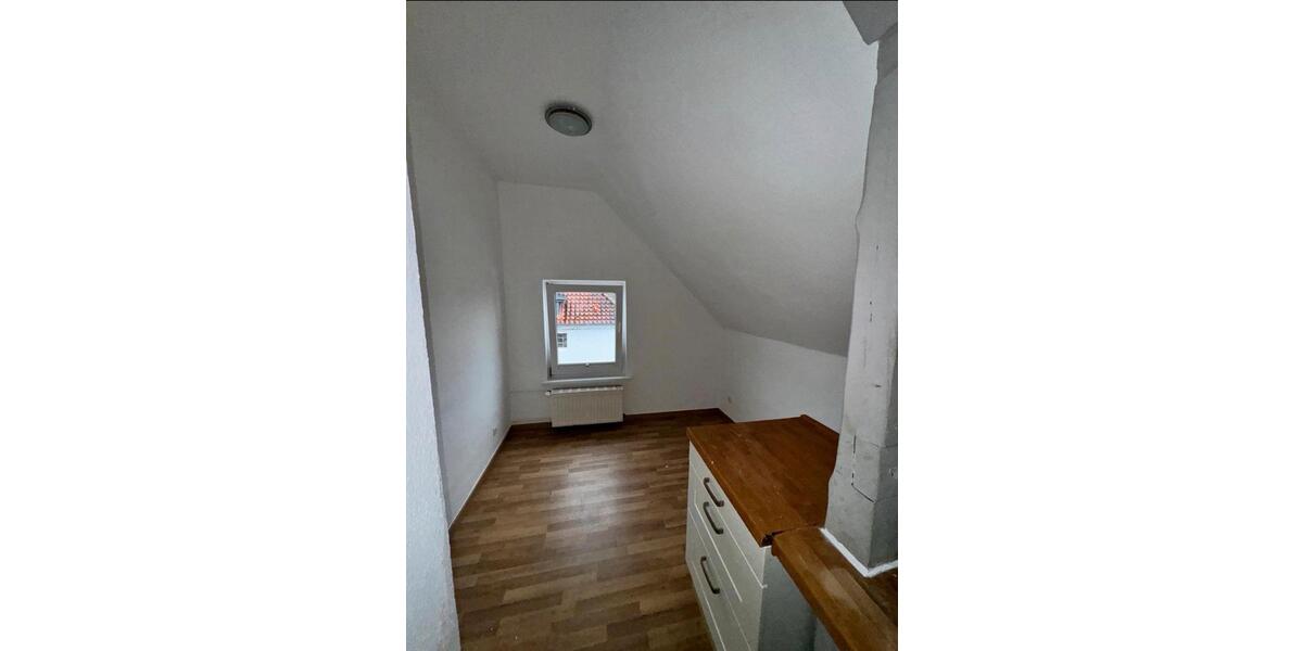 Dachgeschoßwohnung Celle - 3 Zimmer, 85 m&sup2;, 875&euro; | Angebot:25590458