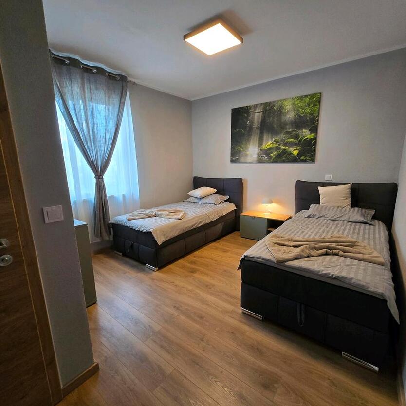 Möbliertes Zimmer mit eigenem Bad – All-Inclusive in Eitensheim