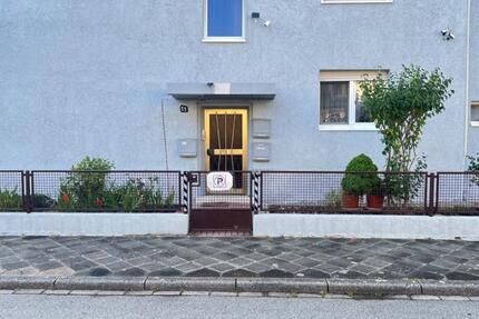 3 Zimmer Dachgeschosswohnung im 2. OG 3 zimmer