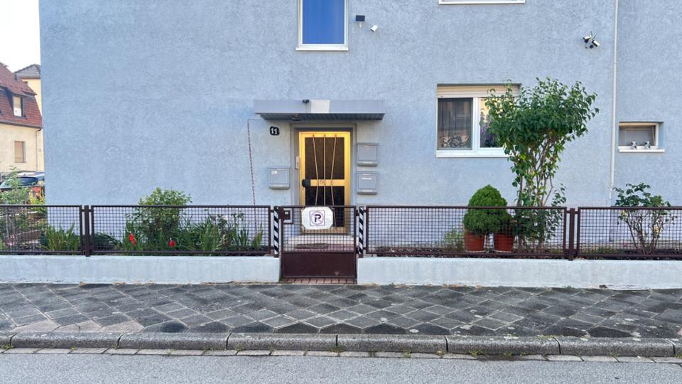 3 Zimmer Dachgeschosswohnung im 2. OG 3 zimmer