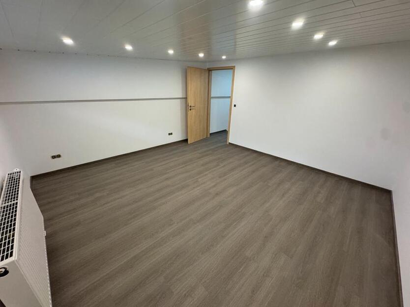 Helle 4,5 Zimmer Wohnung Frisch Renoviert