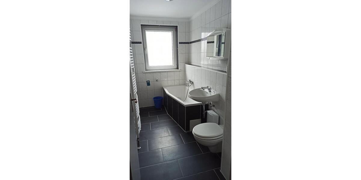 Erdgeschoßwohnung Stendal - 3 Zimmer, 60 m&sup2;, 350&euro; | Angebot:25026216