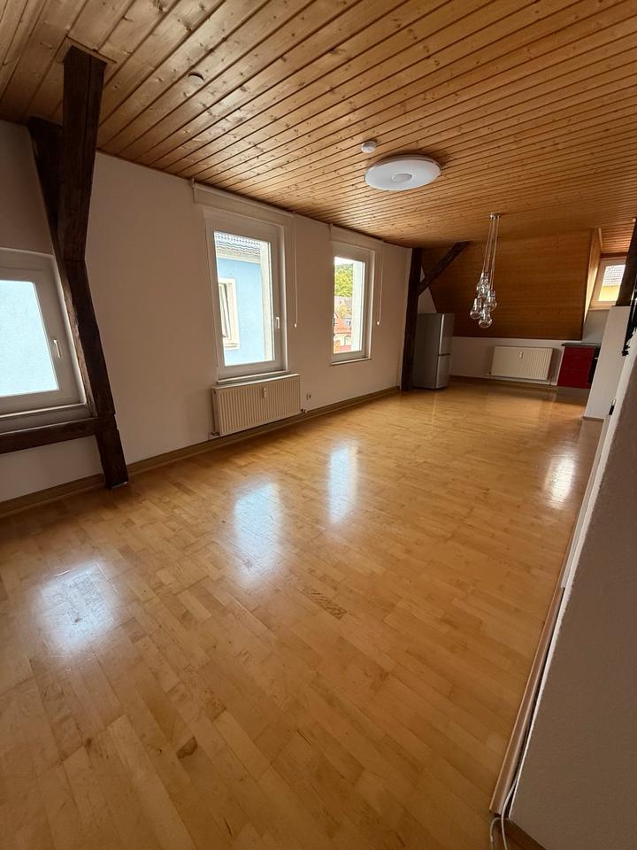 Charmante 2-Zimmer Dachgeschoßwohnung in zentraler Lage Ambergs