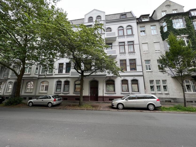 Zentral wohnen in der Weserstraße - 3 ZKB Etagenwohnung, schicker Altbau, zwei Balkone