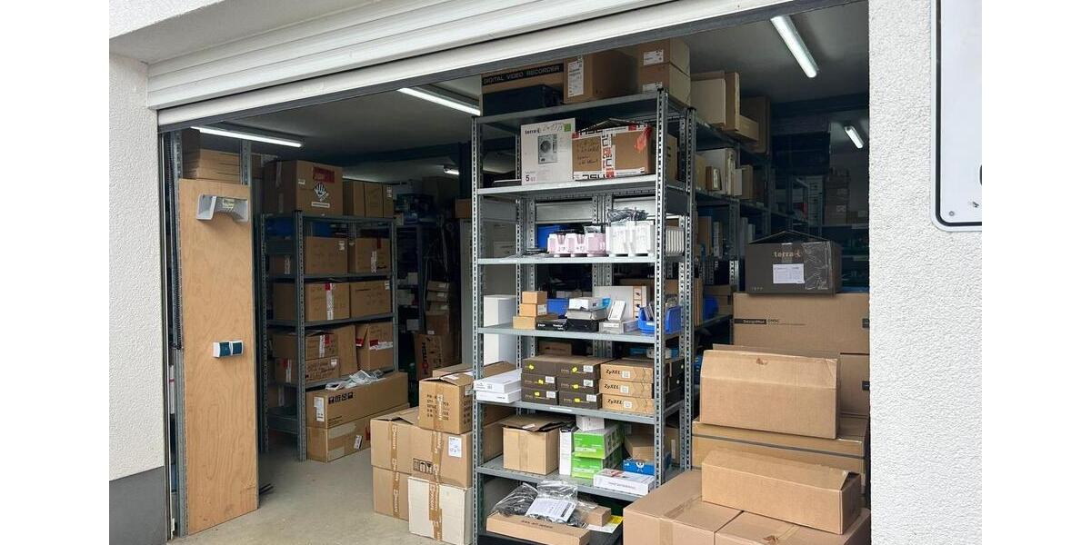 Dachgeschoßwohnung Kirchhain - 2 Zimmer, 98 m&sup2;, 1.705&euro; | Angebot:24851855