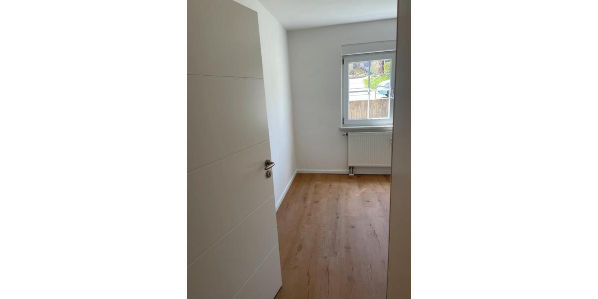Erdgeschoßwohnung Kirchenthumbach - 2 Zimmer, 65 m&sup2;, 690&euro; | Angebot:26313111