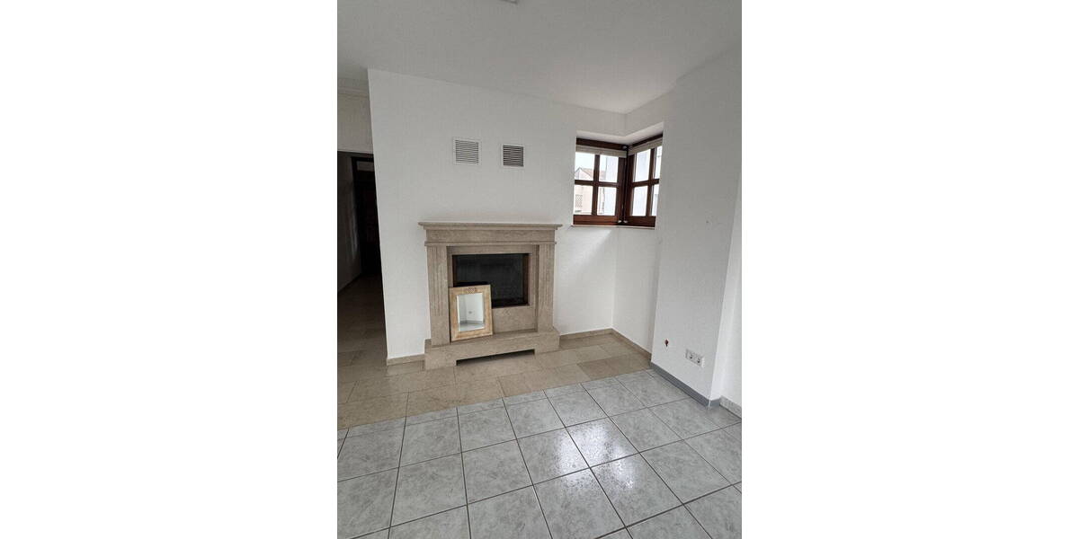 Etagenwohnung Bergisch Gladbach Schildgen - 3 Zimmer, 109 m&sup2;, 1.450&euro; | Angebot:26037052