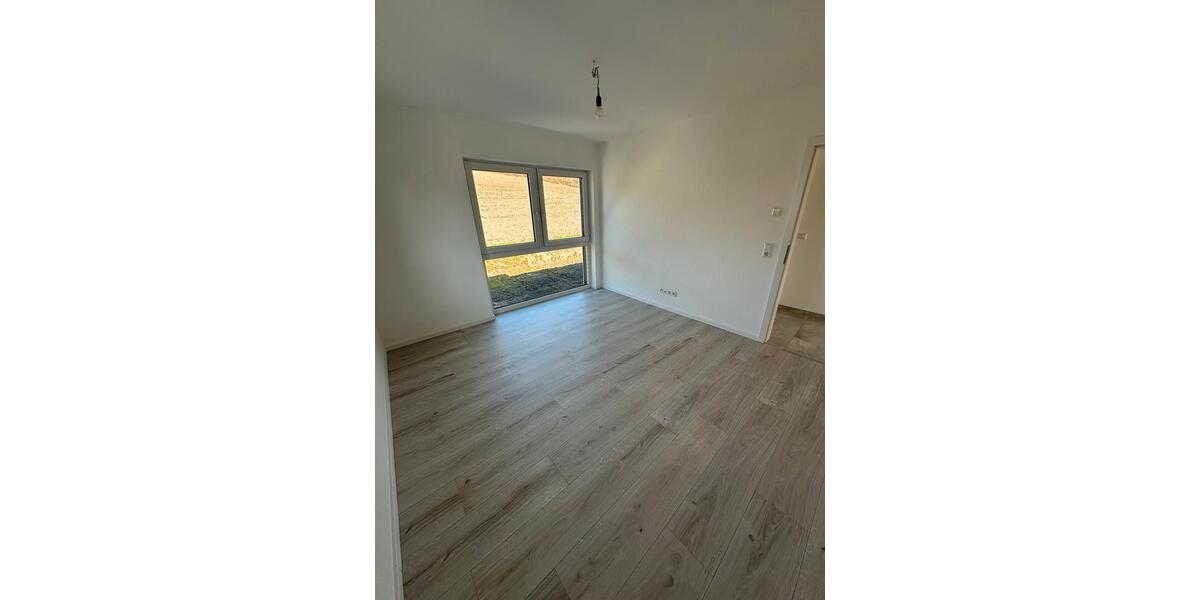 Doppelhaushälfte Oberrot - 5 Zimmer, 150 m&sup2;, 1.500&euro; | Angebot:25382984