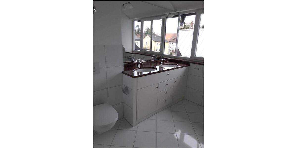 Dachgeschoßwohnung München Allach-Untermenzing - 3 Zimmer, 83 m&sup2;, 2.290&euro; | Angebot:26038538